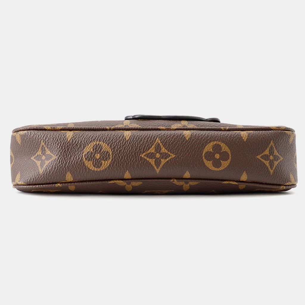 Louis Vuitton Pochette Accessoires Monogram Canvas Shoulder Bag
