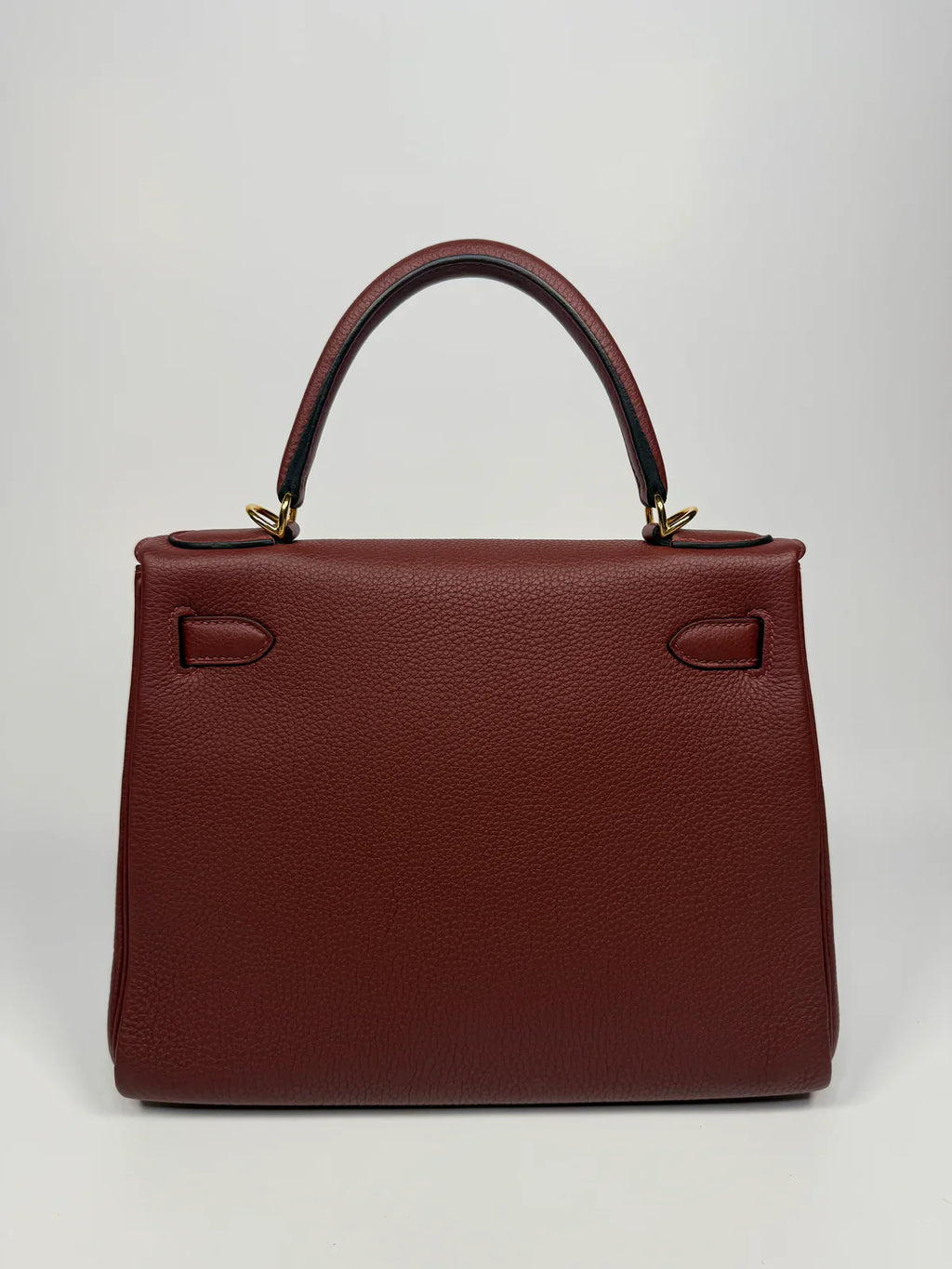 HERMÈS KELLY 28 IN ROUGE H TOGO LEATHER WITH GOLD HARDWARE