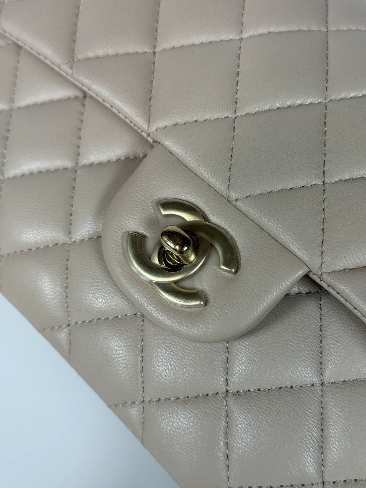 CHANEL SMALL CLASSIC DOUBLE FLAP IN LIGHT BEIGE LAMBSKIN LEATHER WITH PALE GOLD HARDWARE