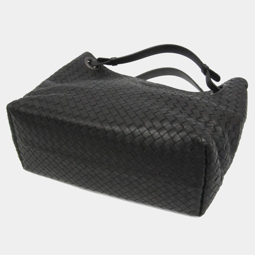 Bottega Veneta Intrecciato Medium Garda Bag Leather Handbag Black