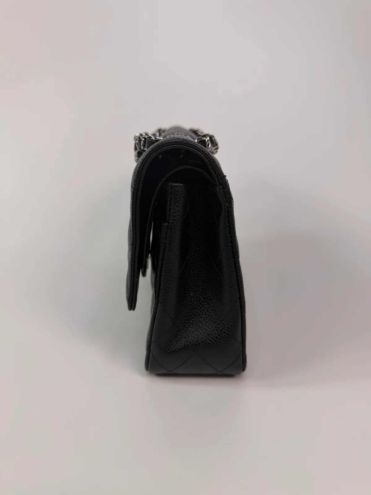 CHANEL VINTAGE MEDIUM CLASSIC DOUBLE FLAP BLACK CAVIAR SILVER HARDWARE