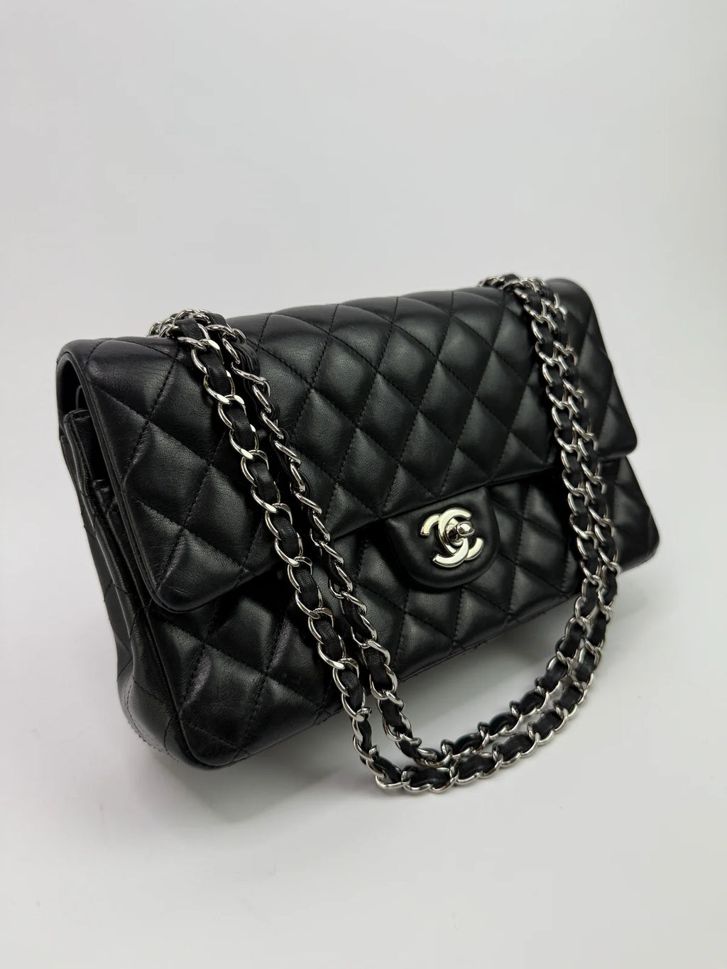 CHANEL MEDIUM CLASSIC DOUBLE FLAP BLACK LAMBSKIN WITH SILVER HARDWARE