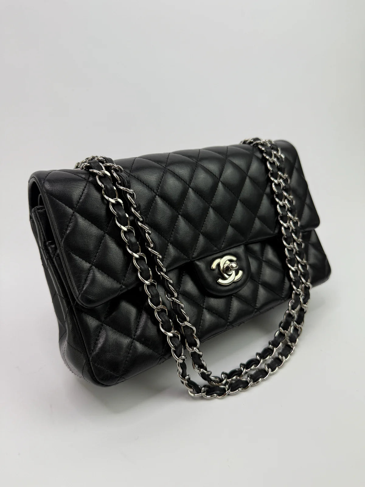 CHANEL MEDIUM CLASSIC DOUBLE FLAP BLACK LAMBSKIN WITH SILVER HARDWARE