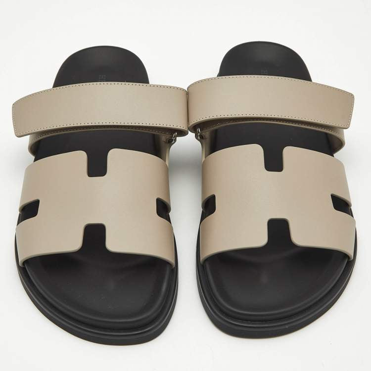 Hermes Chypre Size 39 Grey Leather Flat Sandals