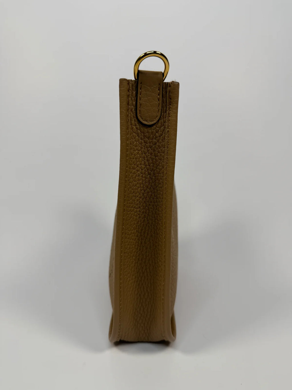 HERMÈS EVELYNE TPM IN CHAI CLEMENCE LEATHER WITH GOLD HARDWARE
