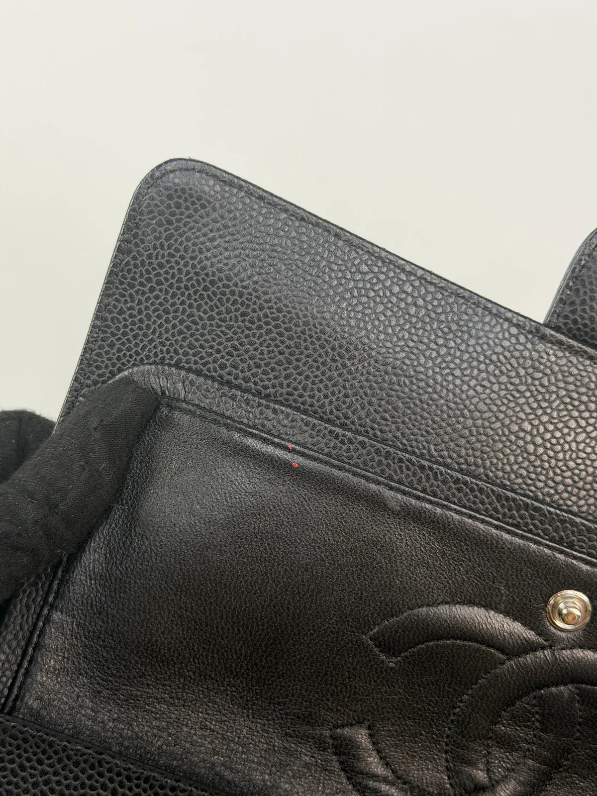 CHANEL VINTAGE MEDIUM CLASSIC DOUBLE FLAP BLACK CAVIAR SILVER HARDWARE
