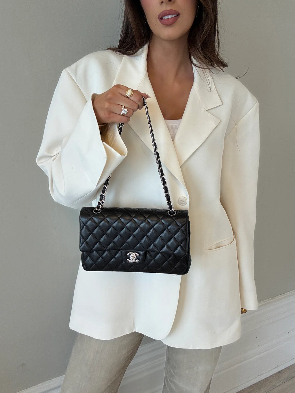 CHANEL MEDIUM CLASSIC DOUBLE FLAP BLACK LAMBSKIN WITH SILVER HARDWARE