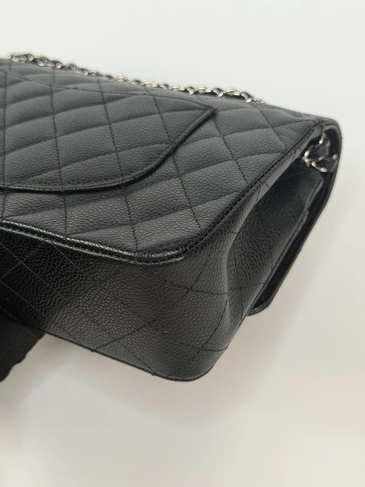 CHANEL VINTAGE MEDIUM CLASSIC DOUBLE FLAP BLACK CAVIAR SILVER HARDWARE