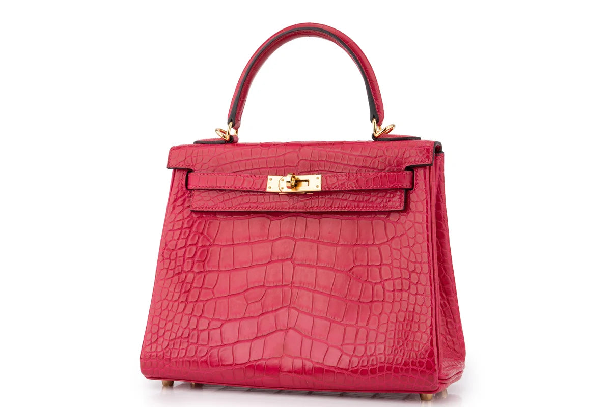 Hermès Kelly 25 Retourne Alligator Mississippiensis Matte Framboise GHW