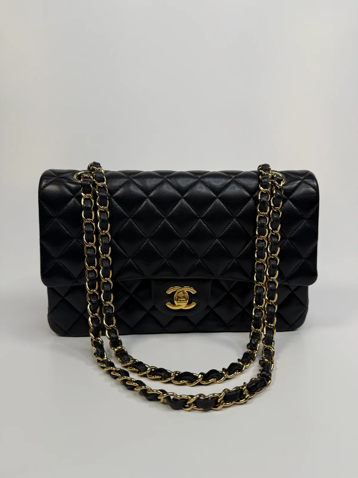 CHANEL MEDIUM CLASSIC DOUBLE FLAP BLACK LAMBSKIN WITH GOLD HARDWARE