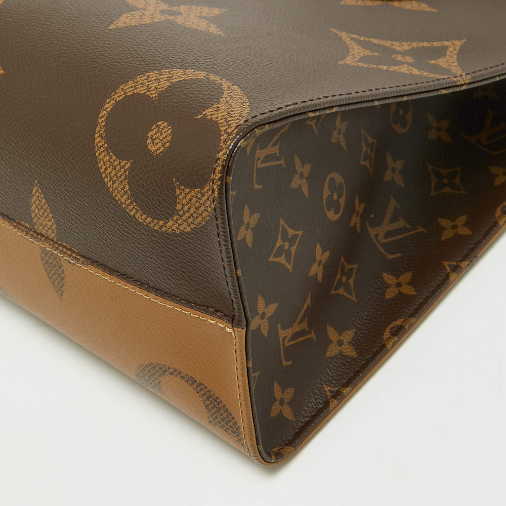 Louis Vuitton Onthego MM Monogram Giant Reverse Canvas Tote