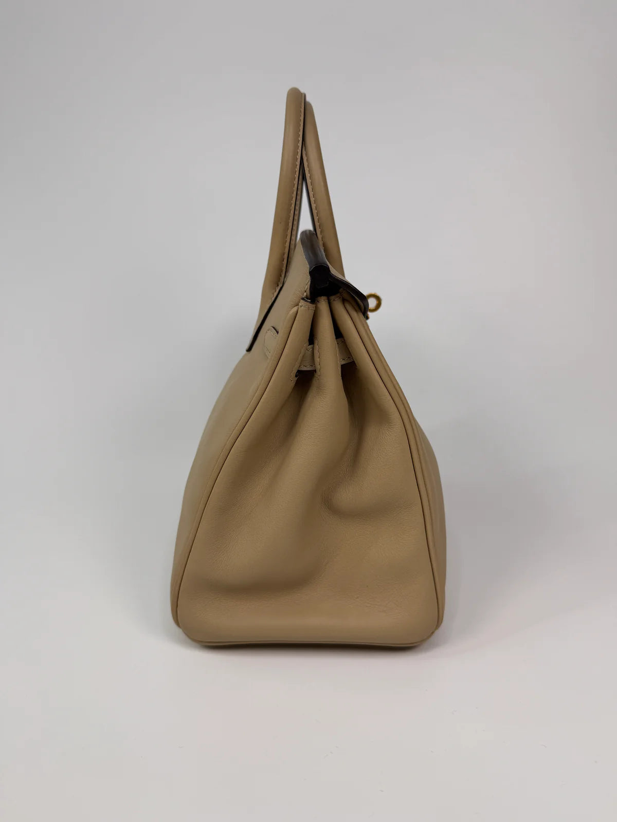 HERMÈS BIRKIN 25 IN TRENCH SWIFT LEATHER WITH GOLD HARDWARE