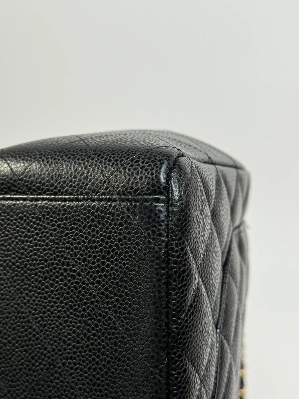 CHANEL MAXI CLASSIC DOUBLE FLAP IN BLACK CAVIAR LEATHER WITH GOLD HARDWARE