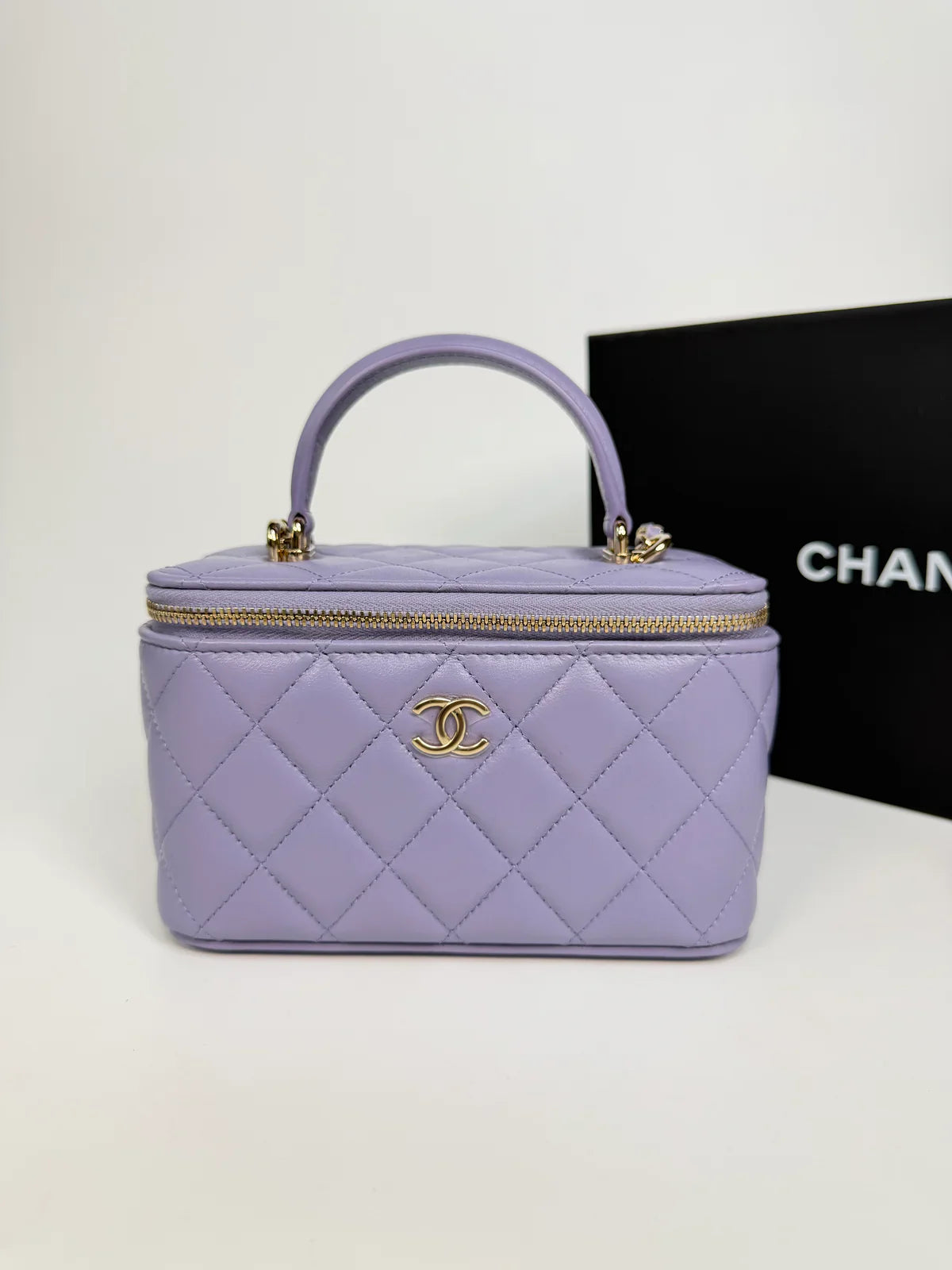 CHANEL MINI VANITY TOP HANDLE IN LILAC LAMBSKIN LEATHER WITH GOLD HARDWARE