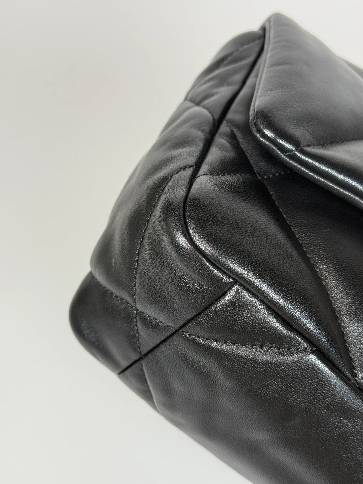CHANEL 19 SMALL IN BLACK LAMBSKIN LEATHER WITH GOLD AND SILVER HARDWARE