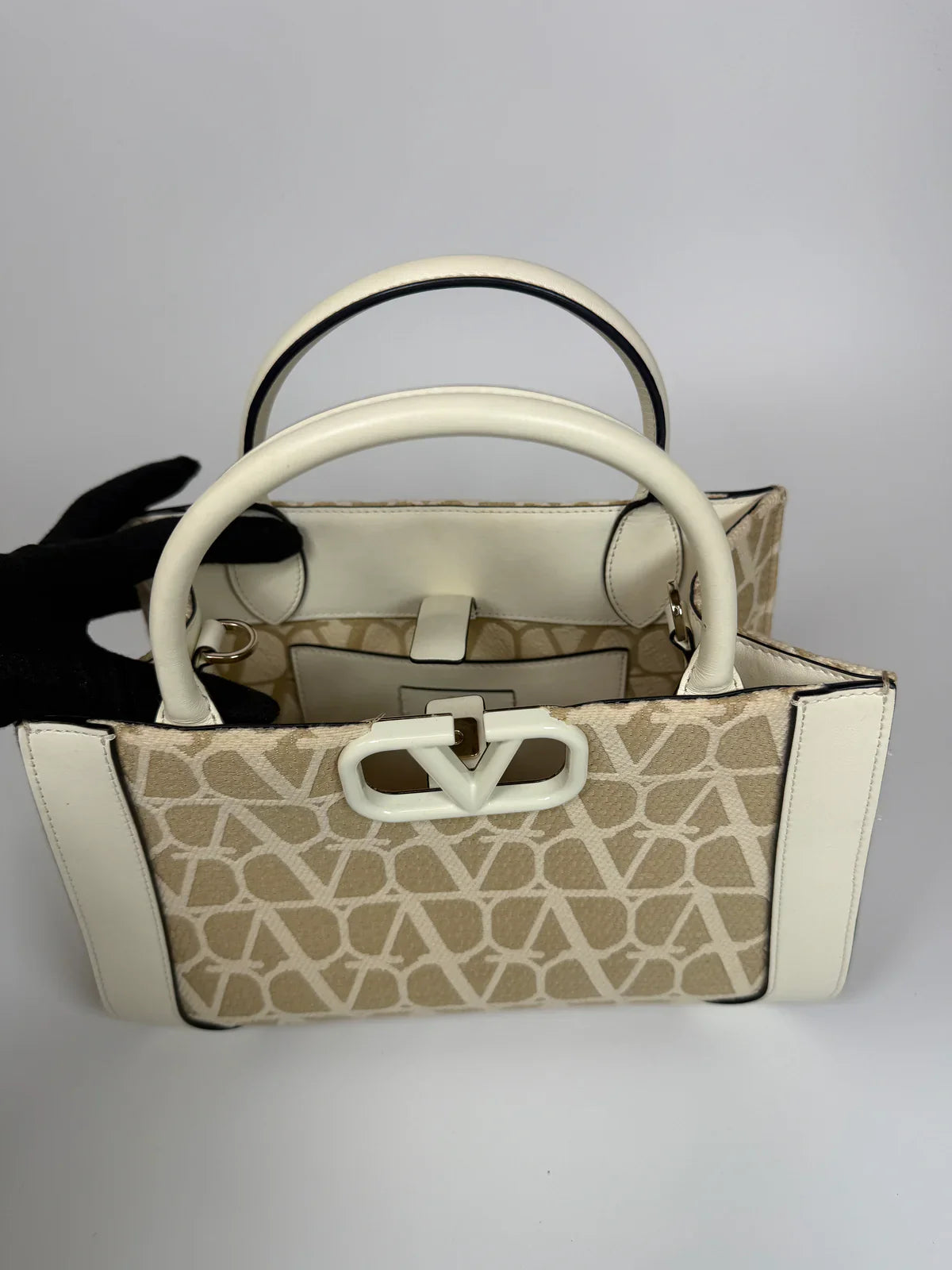 VALENTINO GARAVANI CANVAS TOTE IN BEIGE CANVAS AND LEATHER WITH GOLD HARDWARE