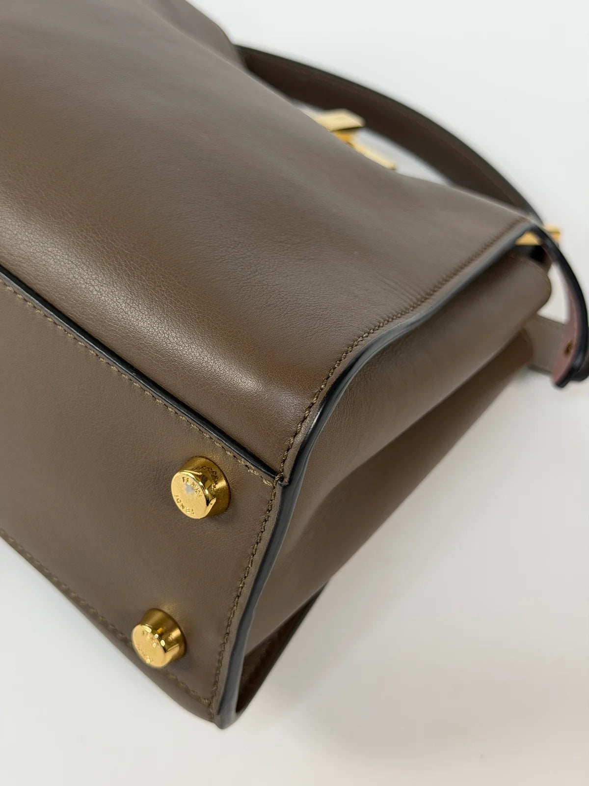 FENDI SMALL PEEKABOO ISEEU BAG IN BROWN CALFSKIN WITH GOLD HARDWARE