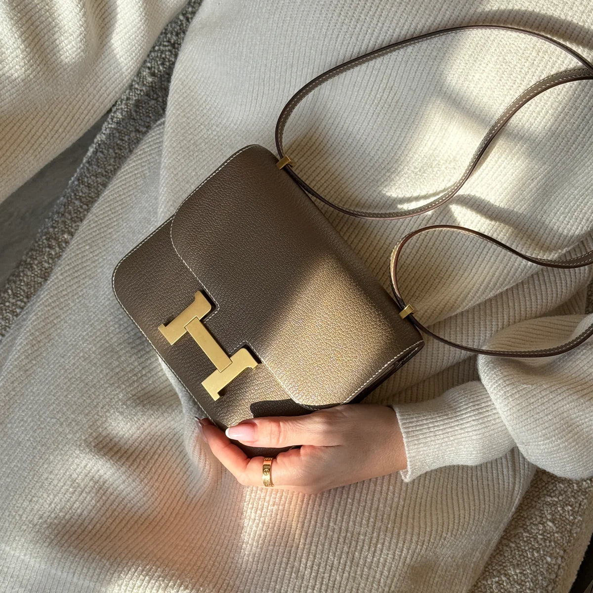 HERMÈS CONSTANCE 18 IN ETOUPE EPSOM LEATHER WITH GOLD HARDWARE