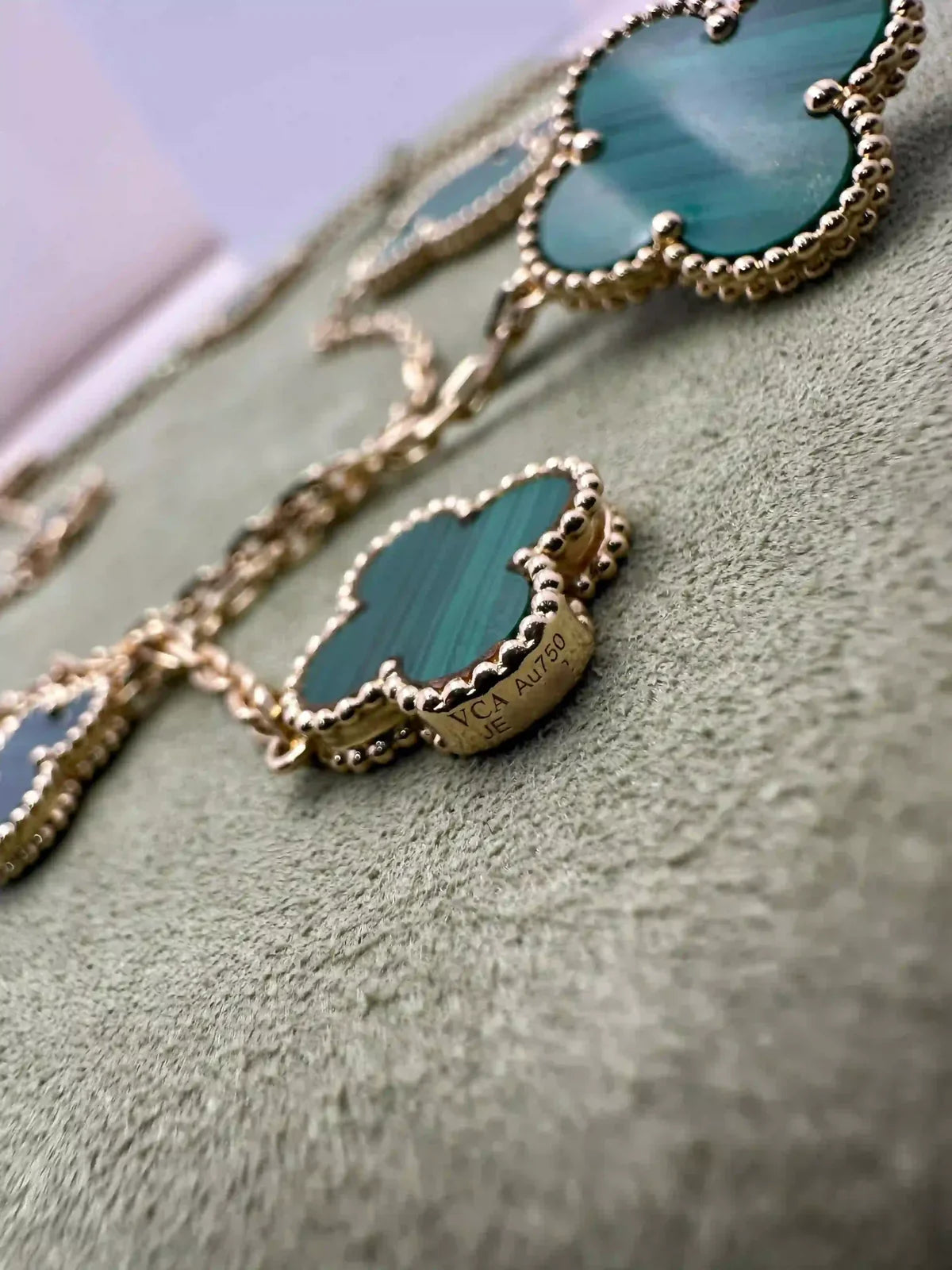 Van Cleef And Arpels Alhambra Long Necklace 16 Motifs Malachite