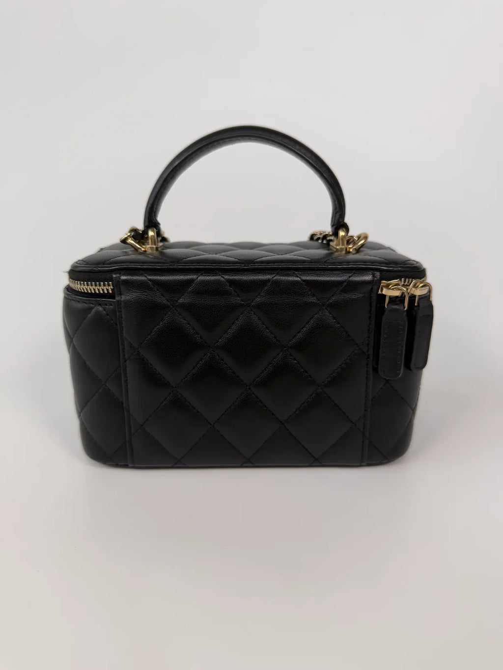 CHANEL VANITY TOP HANDLE IN BLACK LAMBSKIN WITH PALE GOLD HARDWARE