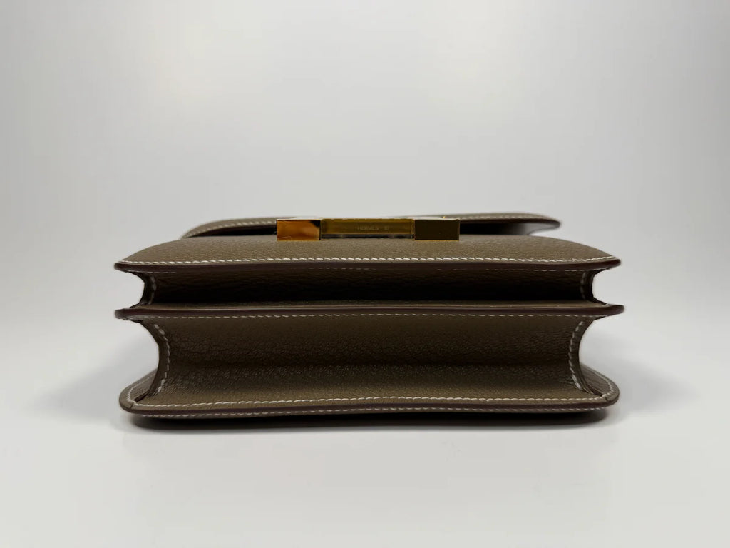 HERMÈS CONSTANCE 18 IN ETOUPE EPSOM LEATHER WITH GOLD HARDWARE