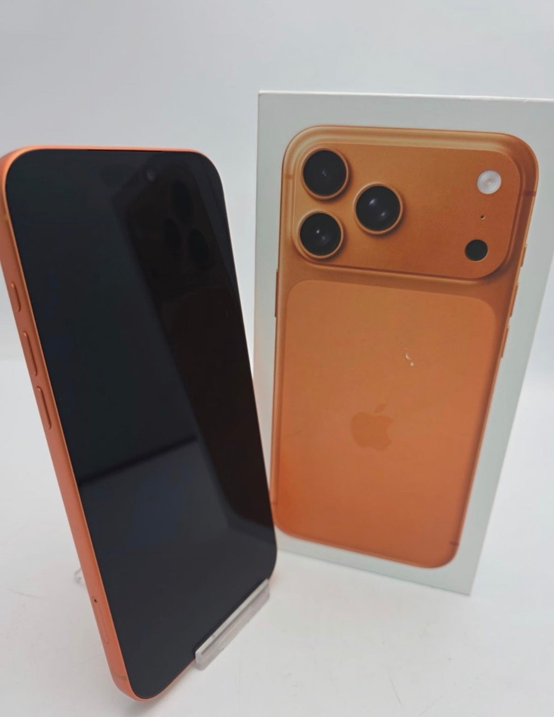 iPhone 17 Pro Max Cosmic Orange 256GB