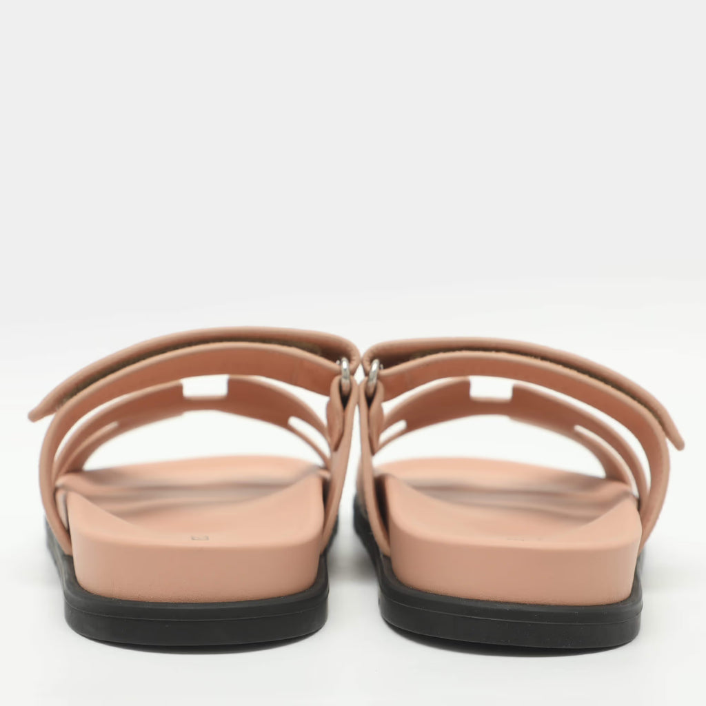 Hermès Chypre Size 39 Pink Suede Flat Sandals