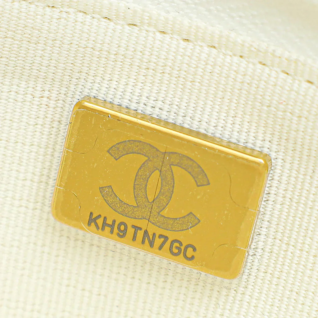 Chanel CC Classic Wallet on Chain White