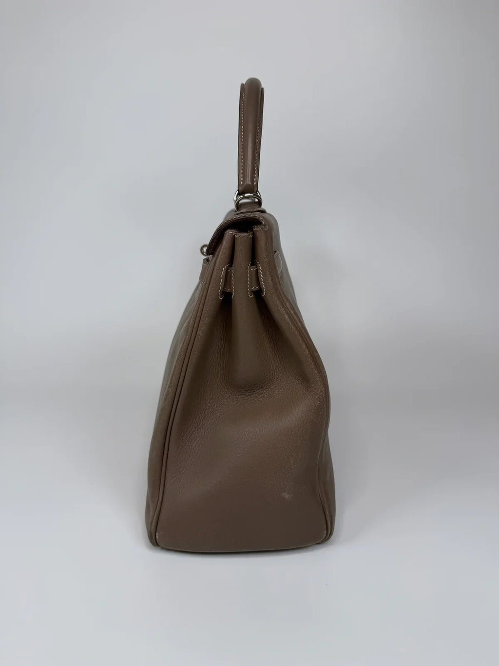 HERMÈS KELLY 32 IN ETOUPE SWIFT LEATHER WITH PALLADIUM HARDWARE