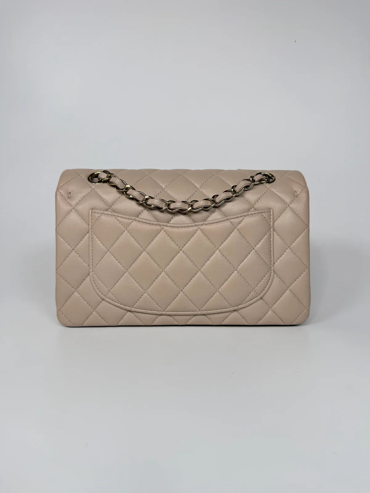 CHANEL SMALL CLASSIC DOUBLE FLAP IN LIGHT BEIGE LAMBSKIN LEATHER WITH PALE GOLD HARDWARE