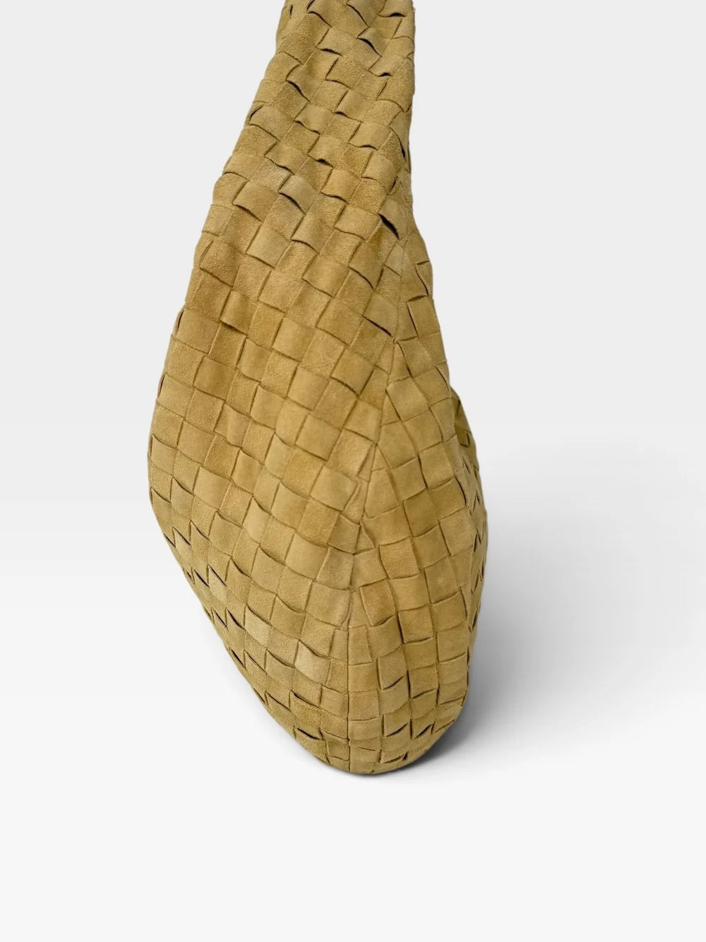 BOTTEGA VENETA LARGE KNOTTED JODIE IN BEIGE INTRECCIATO SUEDE