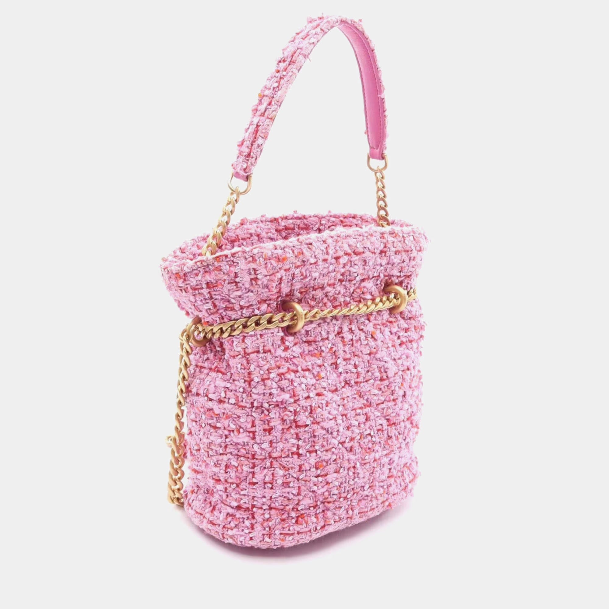 Chanel Tweed Pending CC Small Pink Fabric Drawstring Shoulder Bag