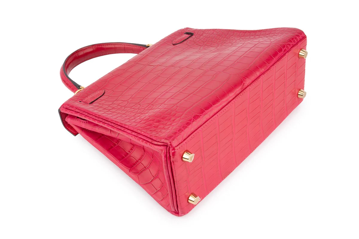 Hermès Kelly 25 Retourne Alligator Mississippiensis Matte Framboise GHW