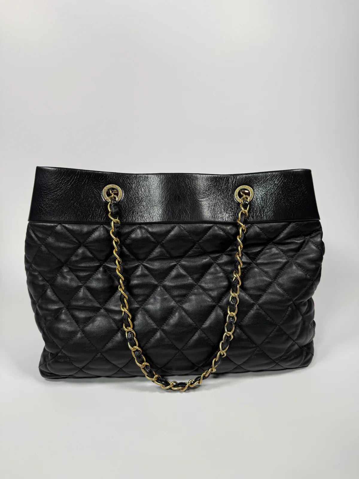 CHANEL MEDIUM SOFT ELEGANCE TOTE BAG