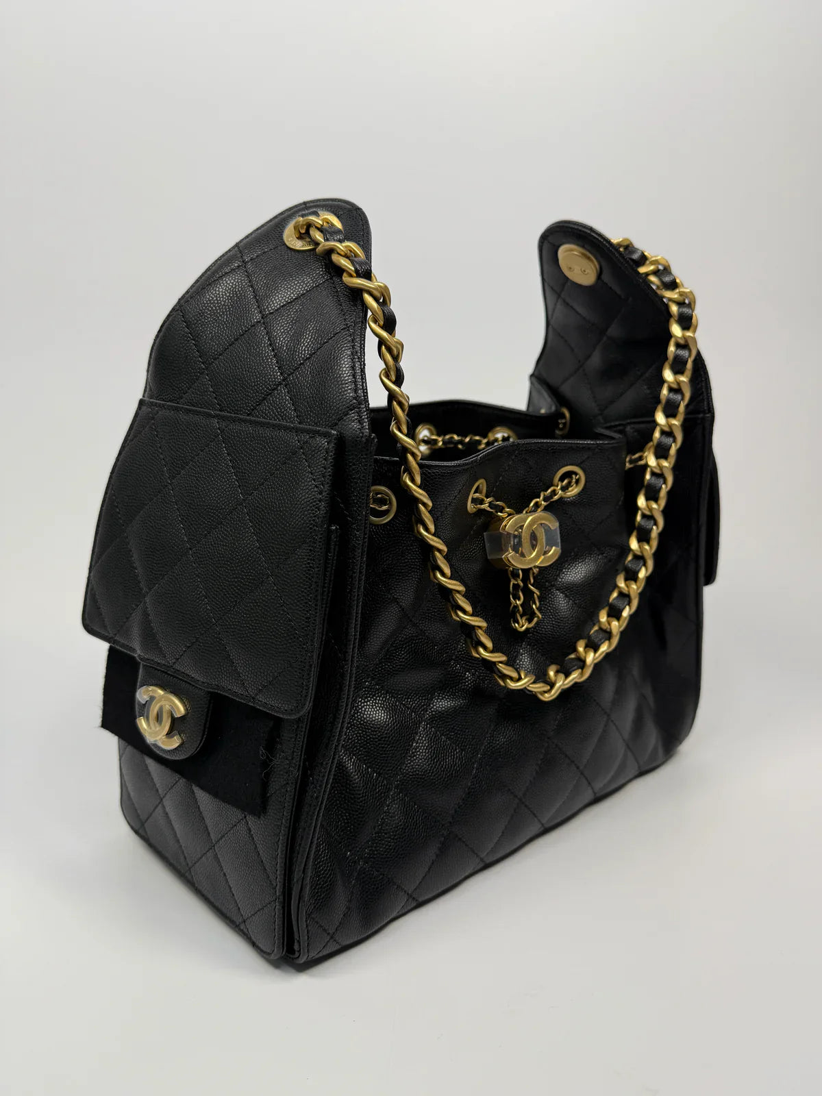 CHANEL 25 SMALL IN BLACK CAVIAR LEATHER WITH GHW