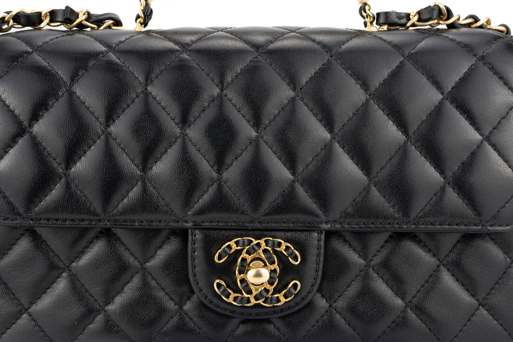 Chanel Flapbag With Handle Labmbskin Black GHW