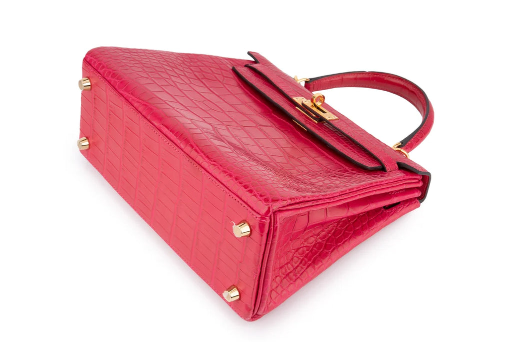 Hermès Kelly 25 Retourne Alligator Mississippiensis Matte Framboise GHW
