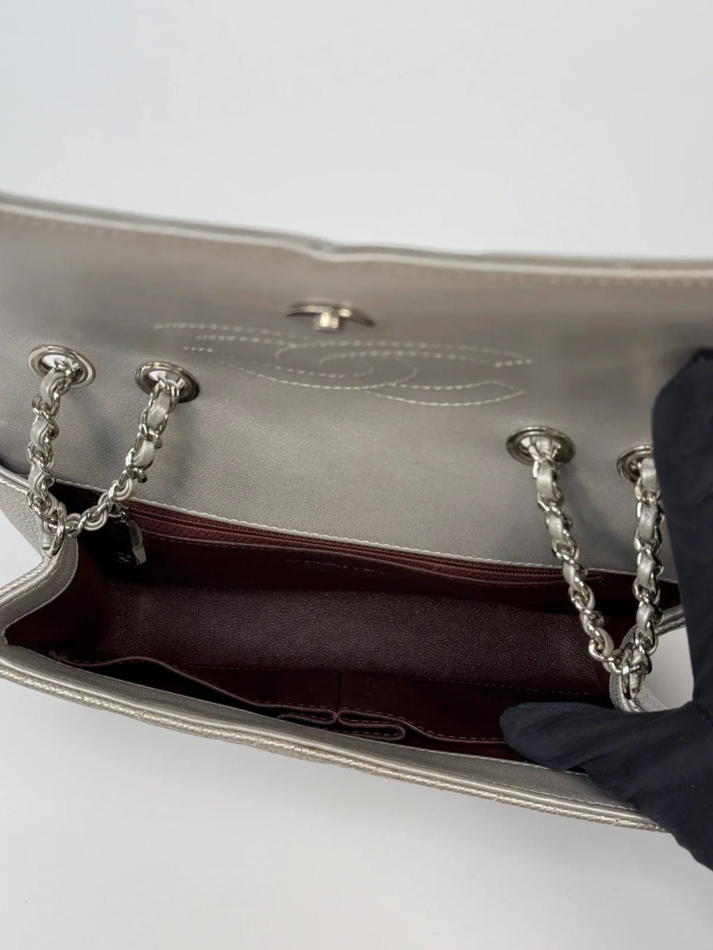 CHANEL CC FILIGREE WALLET ON CHAIN IN METALLIC SILVER