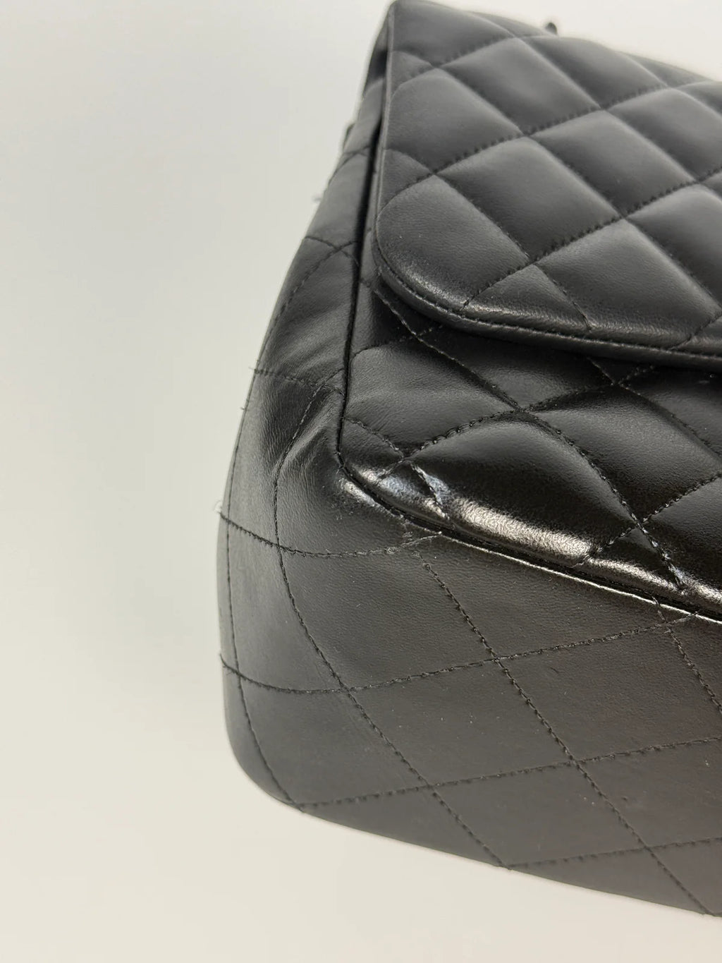 CHANEL JUMBO CLASSIC FLAP BAG IN BLACK LAMBSKIN LEATHER WITH SILVER HARDWARE
