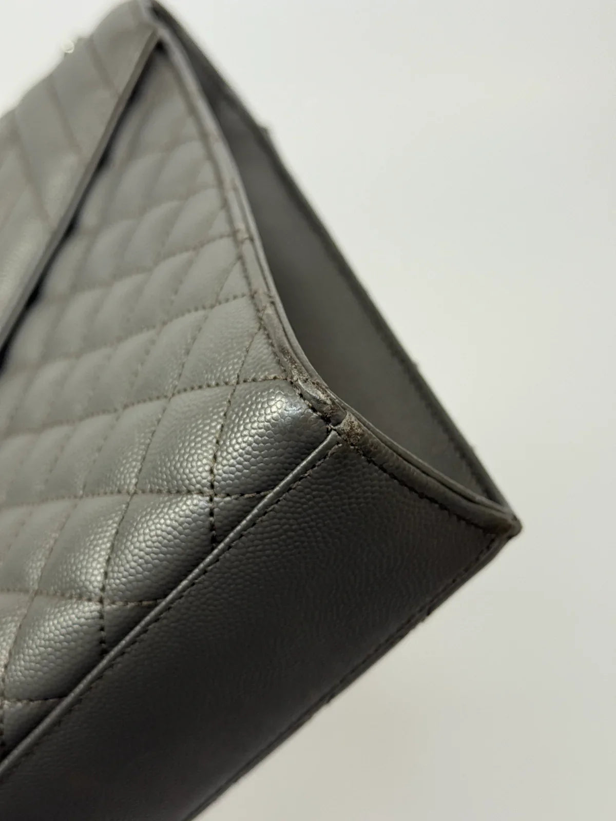 SAINT LAURENT LARGE GREY GRAINED LEATHER ENVELOPE SHOULDER BAG