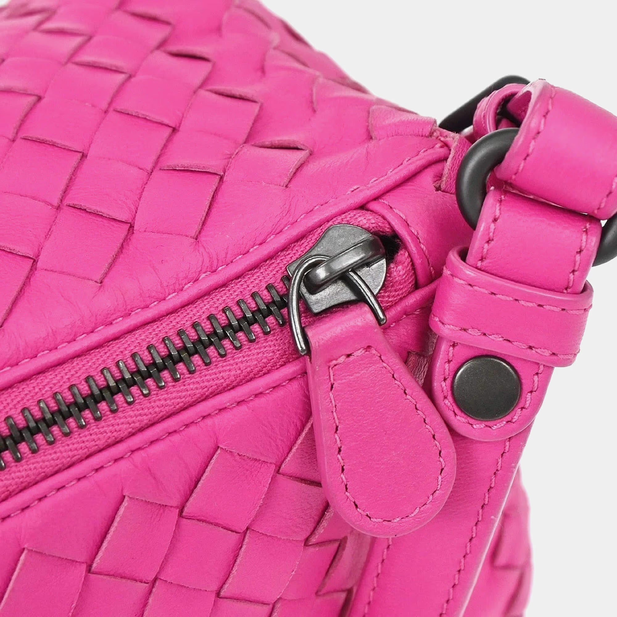 Bottega Veneta Intrecciato Barrel Pink Lambskin Leather Handbag