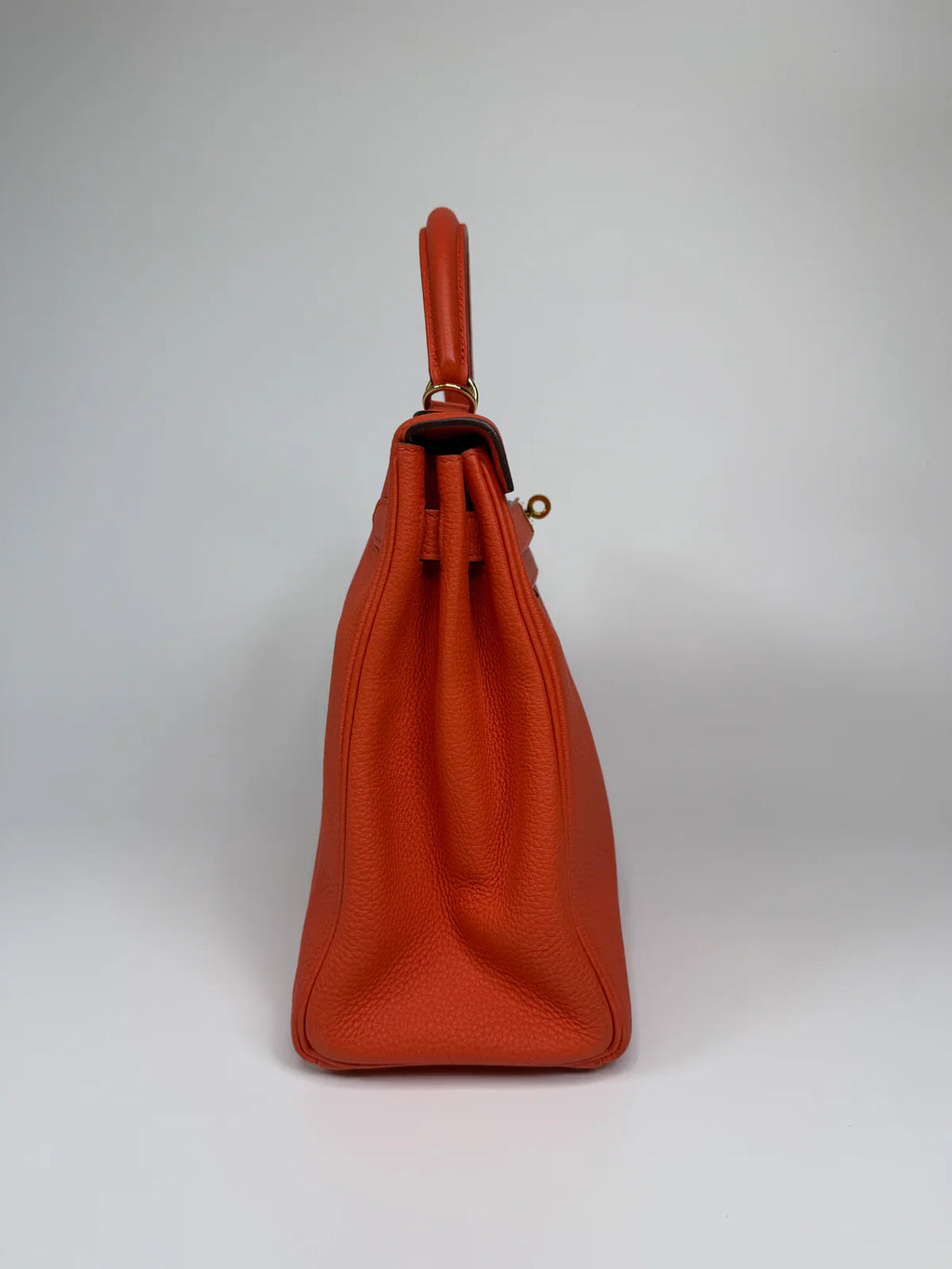 HERMÈS KELLY 28 IN CAPPUCINE TOGO LEATHER GOLD HARDWARE