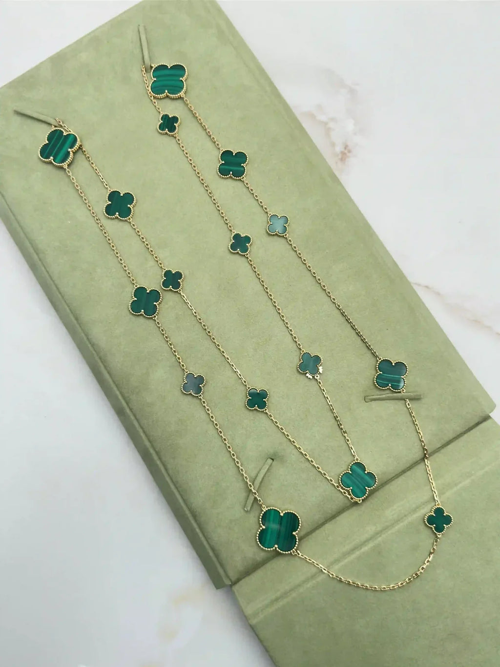 Van Cleef And Arpels Alhambra Long Necklace 16 Motifs Malachite