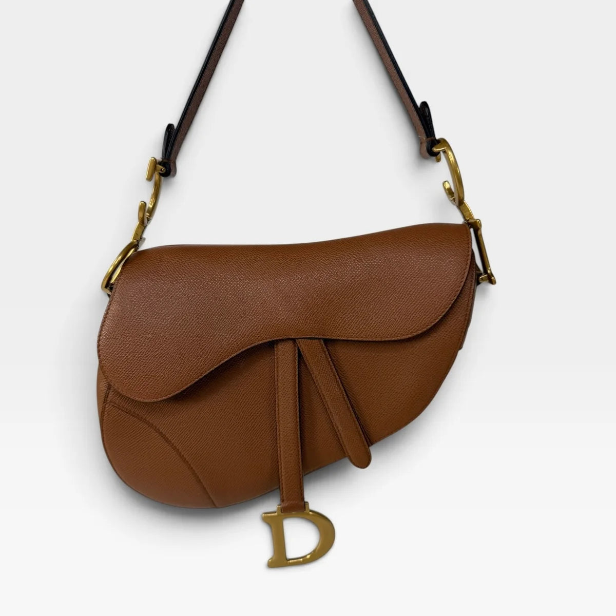 CHRISTIAN DIOR SADDLE BAG IN GOLDEN CALFSKIN GOLD HARDWARE