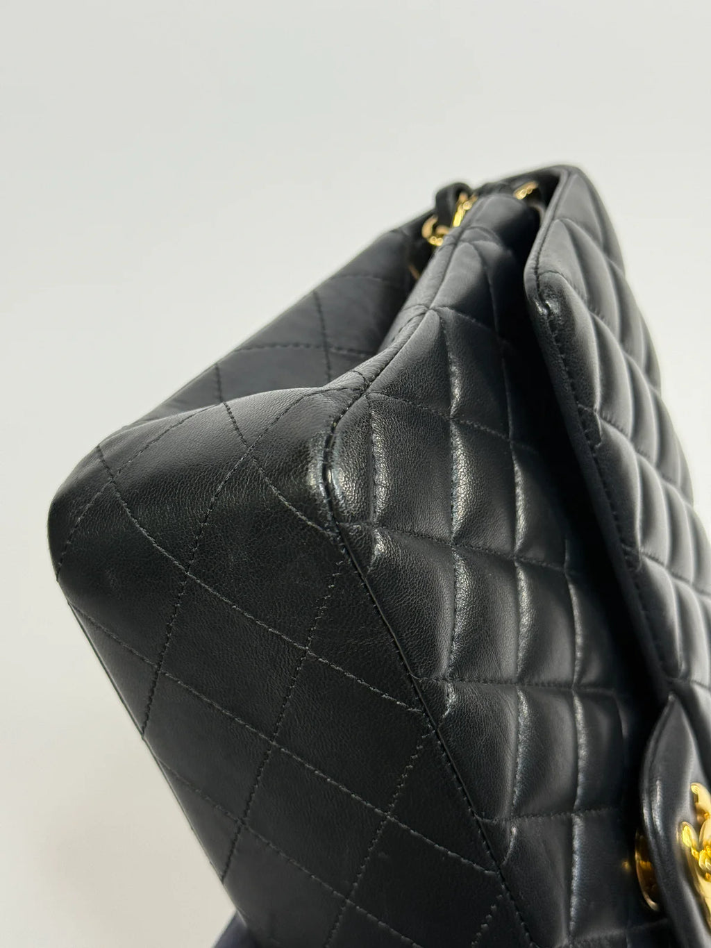 CHANEL MEDIUM CLASSIC DOUBLE FLAP BLACK LAMBSKIN WITH GOLD HARDWARE