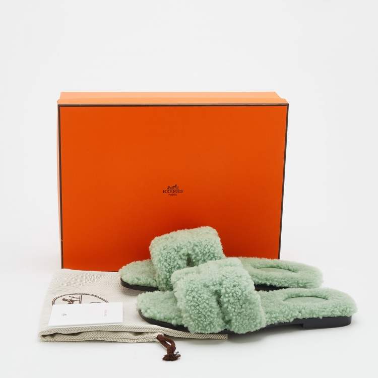 Hermes Mint Green Shearling Fur Oran Flat Sandals Size 38