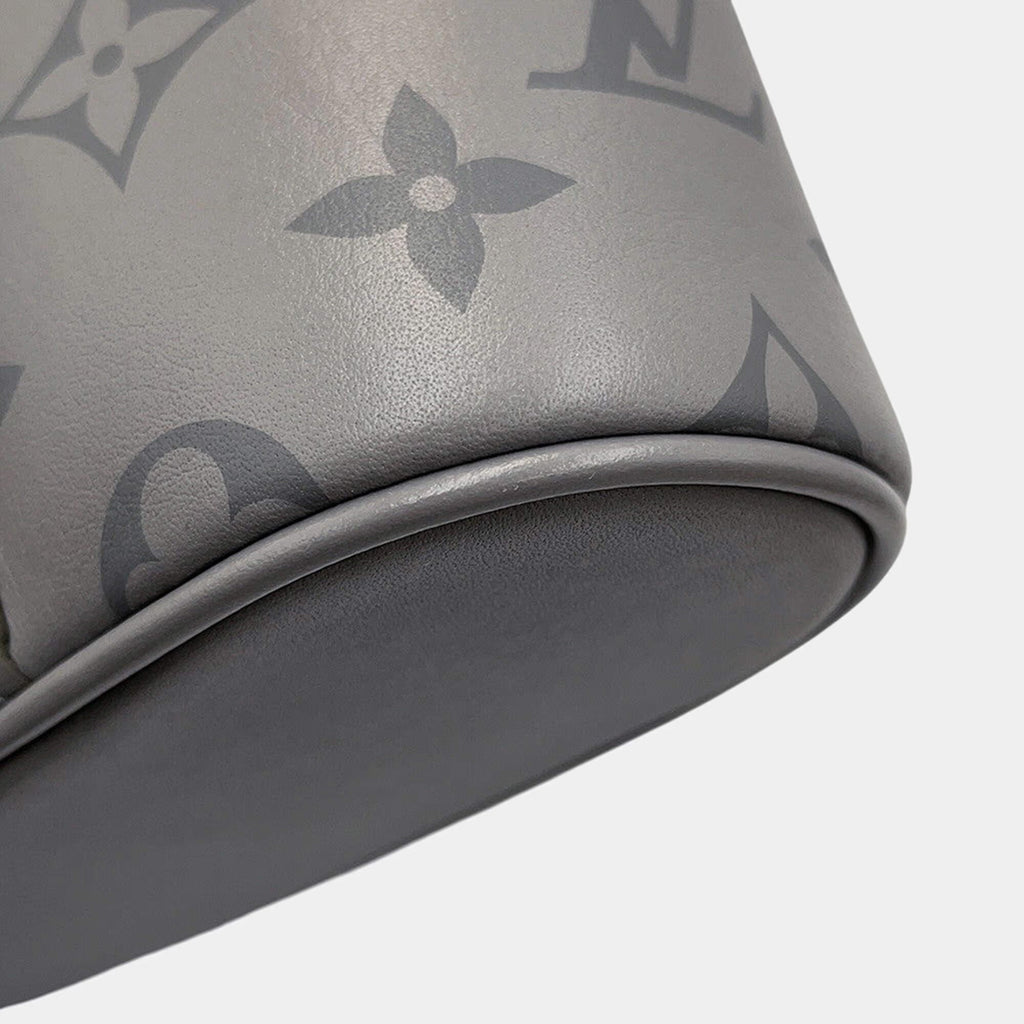 Louis Vuitton Vanity Chain Pouch Trianon Grey Calf Leather
