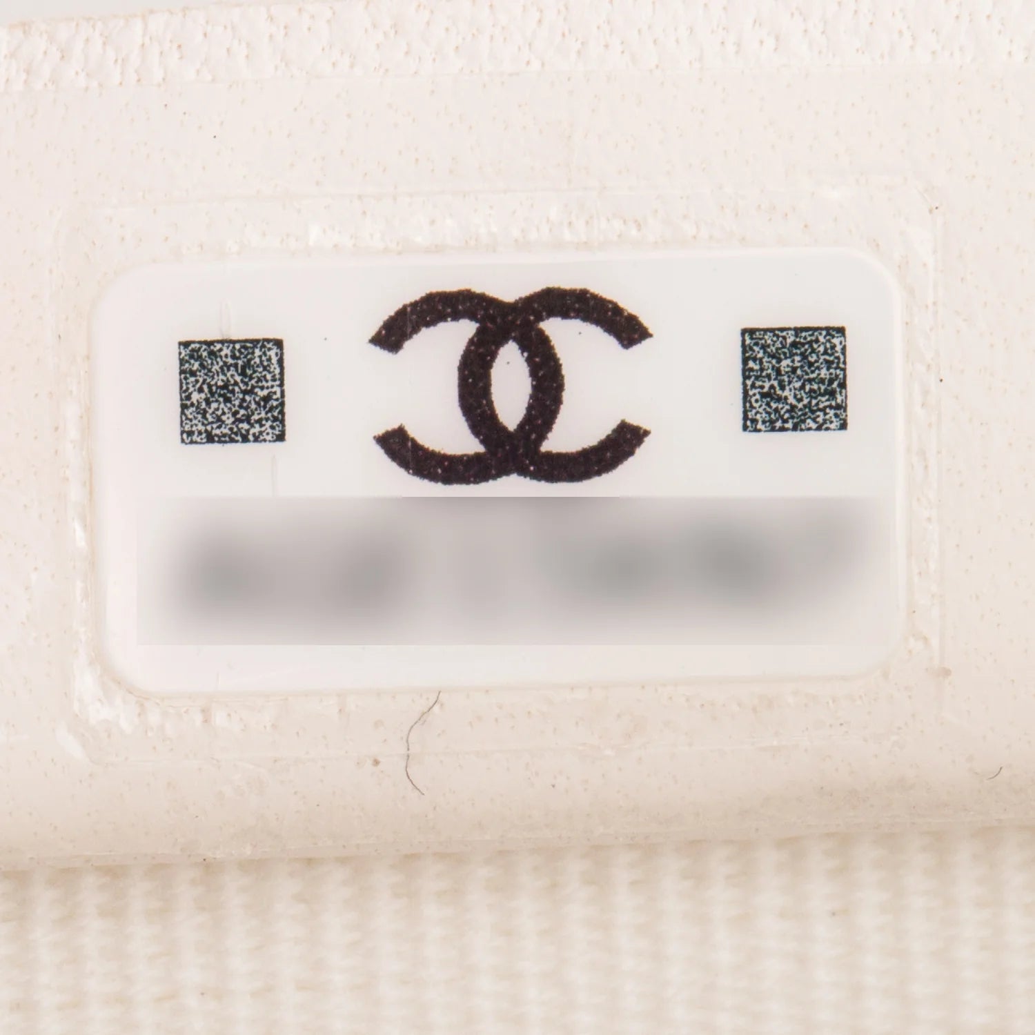 Chanel White Caviar Quilted Mini Heart Crush Waist Bag