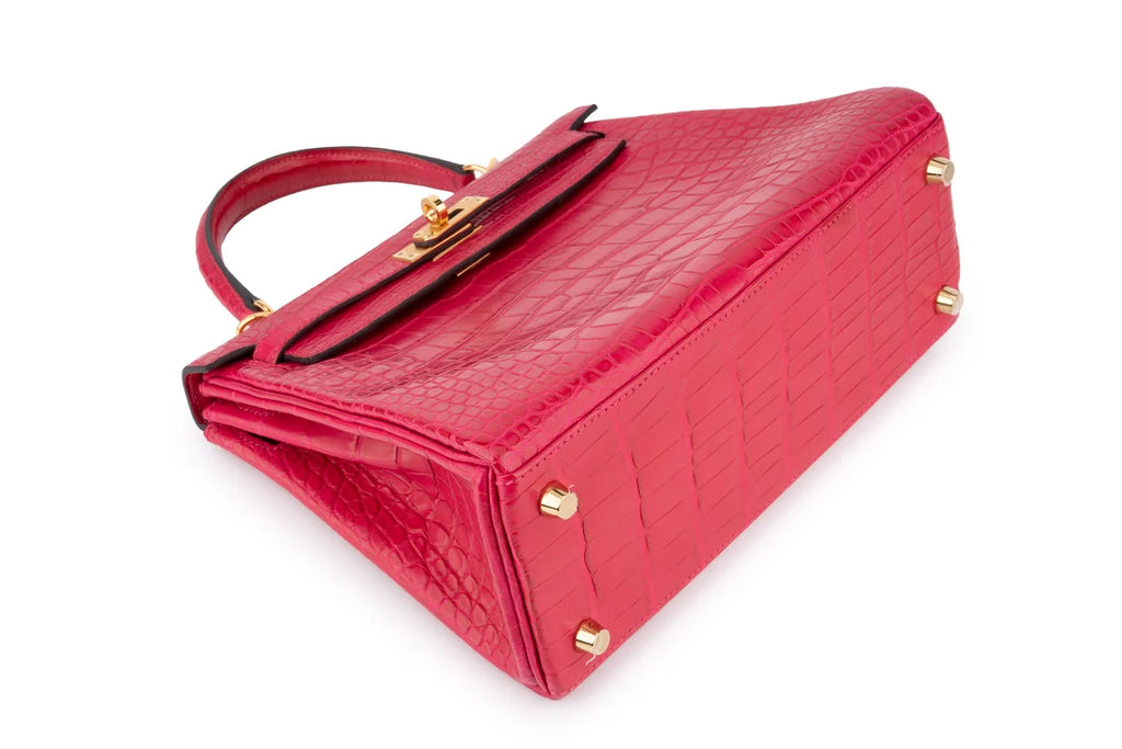 Hermès Kelly 25 Retourne Alligator Mississippiensis Matte Framboise GHW