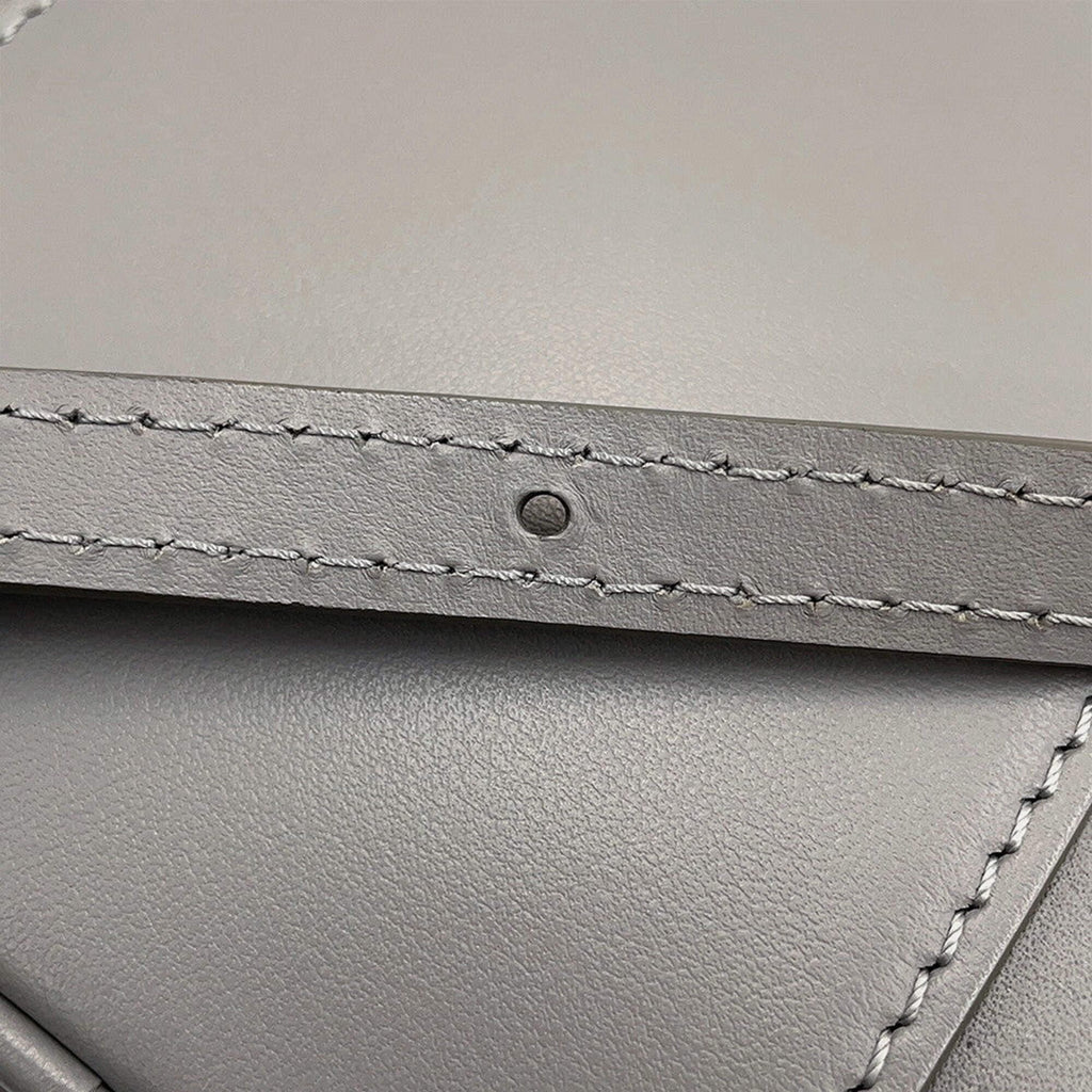 Louis Vuitton Vanity Chain Pouch Trianon Grey Calf Leather